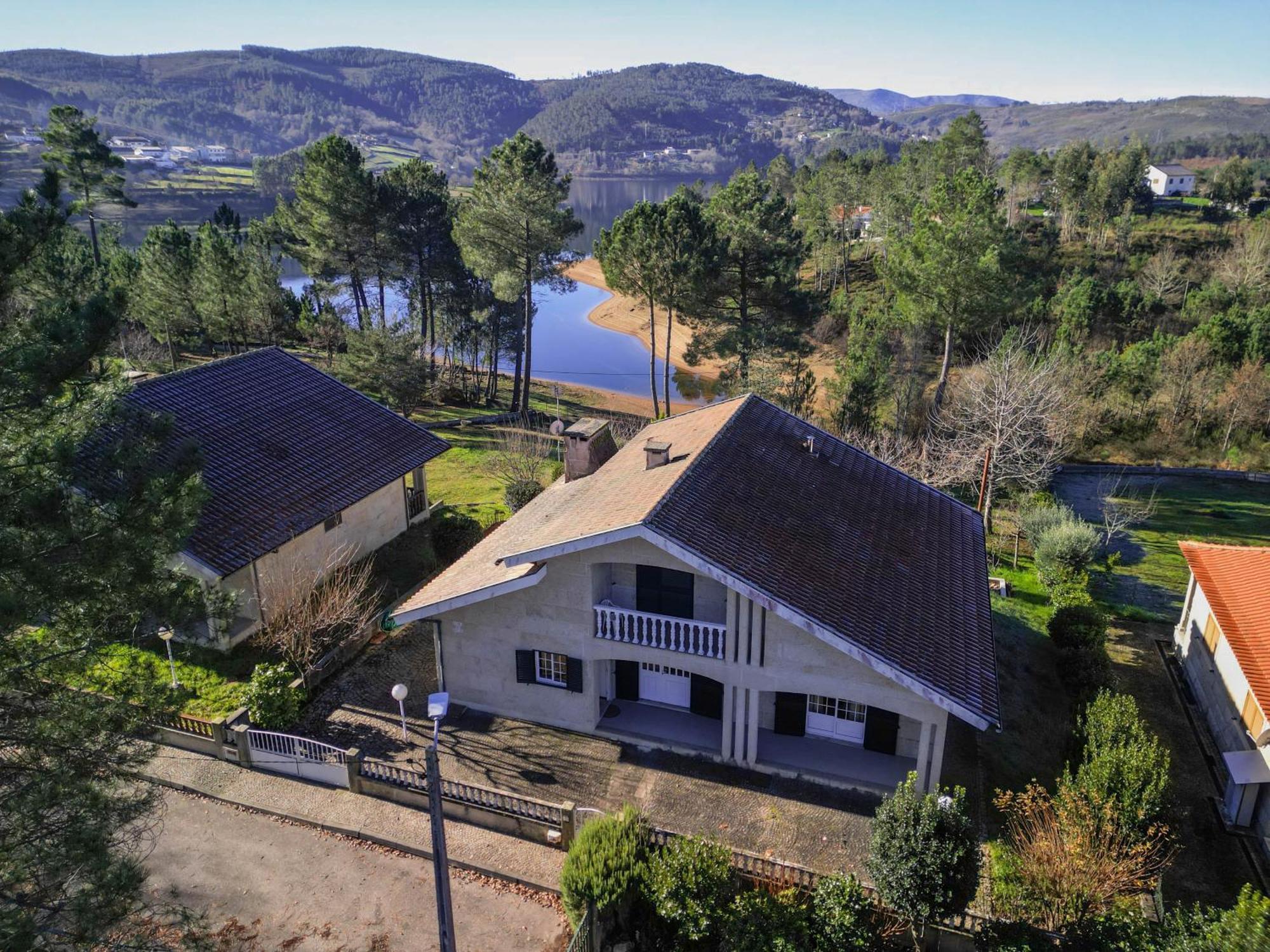 Casa Da Barragem - Ninho Das Aguias Venda Nova  Bagian luar foto